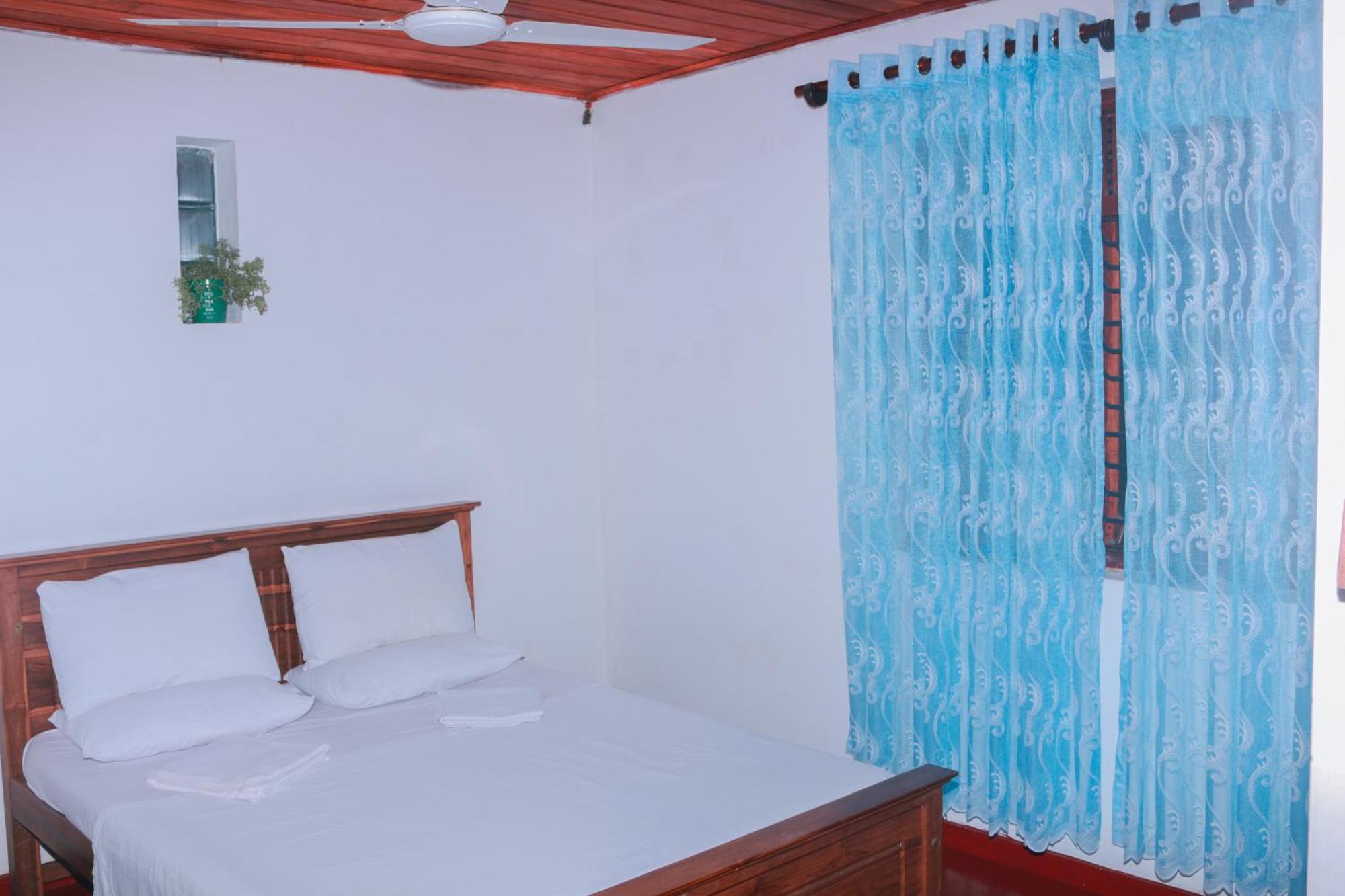 Hotel Golden Bell Tangalle Esterno foto