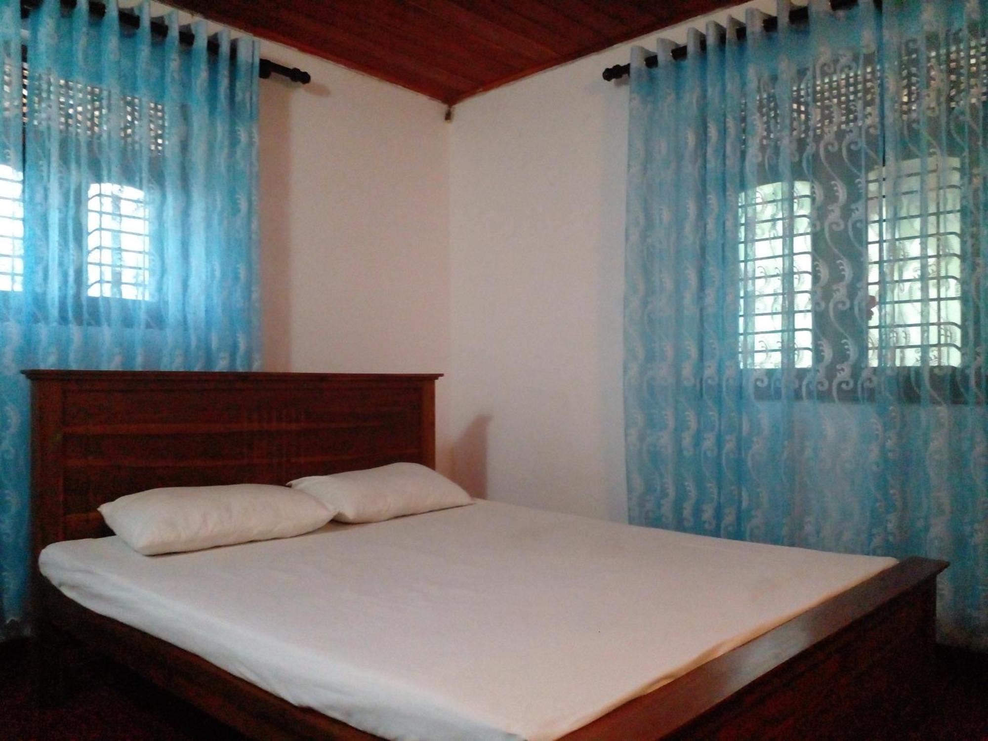 Hotel Golden Bell Tangalle Esterno foto